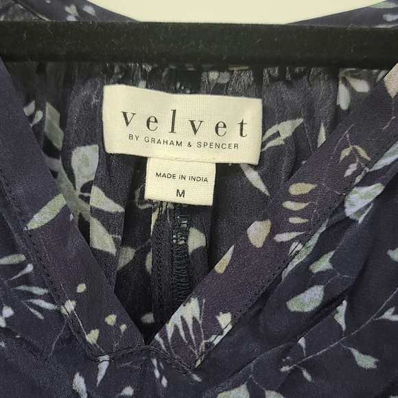 Velvet by graham and spencer navy viscose blouse - Picture 5 of 6